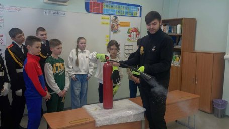 Семинар-практикум по техносферной безопасности прошел для ребят на Камчатке 7