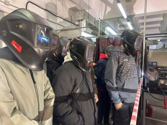 Более 400 школьников познакомились с перспективными профессиями в рамках федерального проекта «Профессионалитет» на Камчатке 2