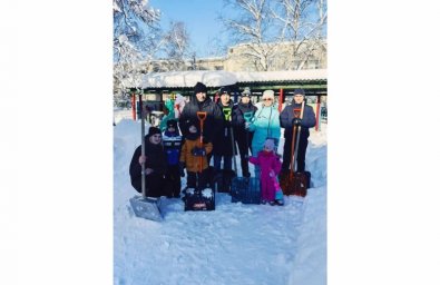 Стихия объединила: родители помогли расчистить детские сады в Елизовском районе на Камчатке 2