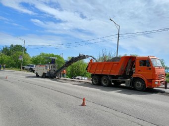 Ямочный ремонт продолжается в Ленинском районе столицы Камчатки 0