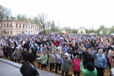 В честь 80-летия Победы прошел международный танцевальный флешмоб «Эхо Побед» 2