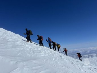 Всероссийские сборы спасателей МЧС по альпинистской подготовке завершились в Камчатском крае 13