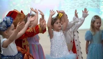 Дресс-кода для новогодних утренников нет, выбор костюмов остается за семьями Камчатки