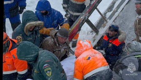 Семье погибшего под лавиной машиниста буровой установки окажет помощь золотодобывающая компания на Камчатке 5