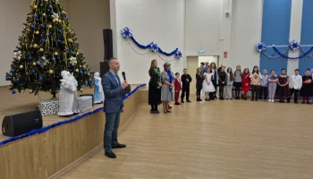 Первая новогодняя елка главы города прошла в Петропавловске-Камчатском