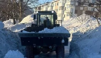 В круглосуточном режиме осуществляется чистка от снега Петропавловска-Камчатского
