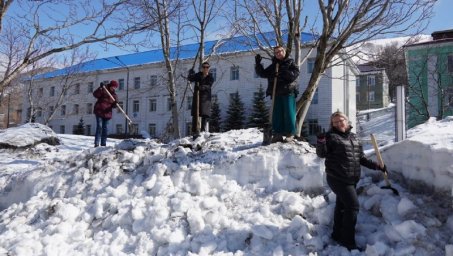 Сезонные работы по содержанию улично-дорожной сети проходят в столице Камчатки 7