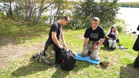 В экопоход на озеро Синичкино сходили студенты КамГУ им В. Беринга на Камчатке 2