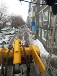 Плановые работы по ликвидации последствий снегопадов проводят в Петропавловске-Камчатском 0