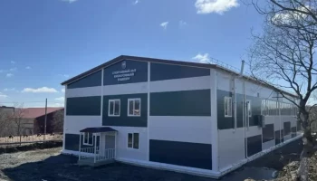 Новый модульный спортивный зал готов и будет введен в эксплуатацию к осени в Усть-Большерецке на Камчатке