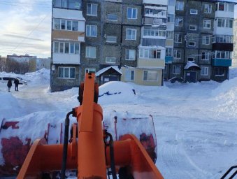 Дорожные службы проводят комплексную уборку снега в Петропавловске-Камчатском 5