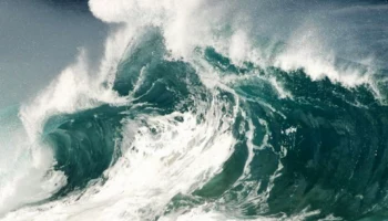 Сильное волнение моря прогнозируется на Камчатке