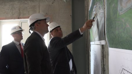 Губернатор Камчатки поздравил строителей новой краевой больницы в преддверии профессионального праздника 0