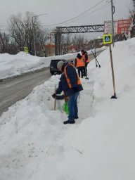 Круглосуточно идут работы по ликвидации последствий снегопада в Петропавловске-Камчатском 6
