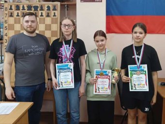 Юные шахматисты открыли летний сезон блиц-турниром в Петропавловске-Камчатском 4