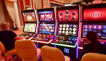 Трех женщин из ОПГ по организации азартных игр будут судить на Камчатке