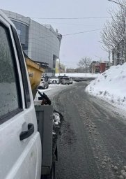 Расчистка городских улиц от последствий непогоды продолжается в Петропавловске-Камчатском 2