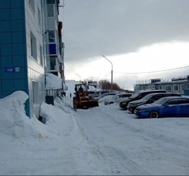 Техника весь день работала на магистралях, внутриквартальных проездах и придомовых территориях Петропавловска-Камчатского 3