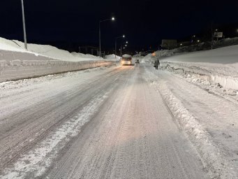 Масштабные работы по расчистке и вывозу снега осуществлялись ночью в Петропавловске-Камчатском 2