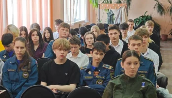 Урок мужества с участием ветерана СВО и психолога прошёл в школе Петропавловска-Камчатского