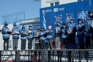 На Камчатке наградили победителей детской гонки «Дюлин «Берингия – 2023» и гонки «Берингия. Авача» 2