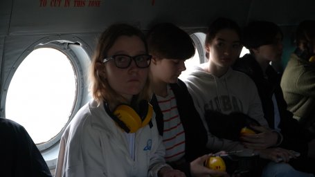 Выпускники камчатских школ отправились в путешествие в Долину гейзеров 2