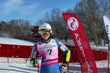 Юлия Плешкова подумывает сбросить 2 кг, а Никита Сафонов не ожидал, что станет победителем Первенства России по горнолыжному спорту 0