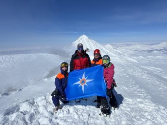 Всероссийские сборы спасателей МЧС по альпинистской подготовке завершились в Камчатском крае 6