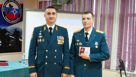 С Днем спасателя поздравили специалистов и ветеранов ведомства на Камчатке 0