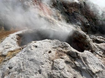 Специалисты рассказали, как пережили зиму гейзеры на Камчатке 5
