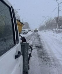 Расчистка городских улиц от последствий непогоды продолжается в Петропавловске-Камчатском 4