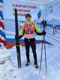 Сотрудники судов вышли на старт лыжного марафона на Камчатке 1