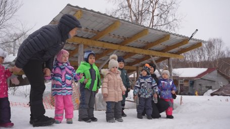 Воспитанники Дома ребёнка посетили питомник ездовых собак на Камчатке 3