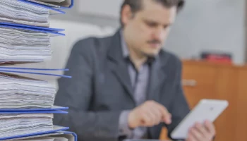 К успеху шел, но свернул не туда сотрудник Росрыболовства на Камчатке