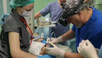 Высокотехнологичную офтальмологическую операцию провели малышу на Камчатке