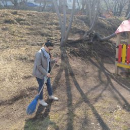Активно участвуют в субботниках «юные экологи» Петропавловска-Камчатского 3