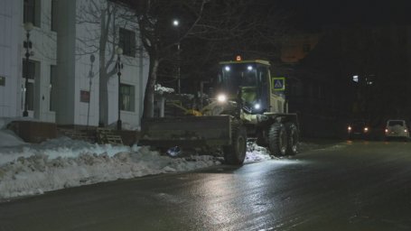 В круглосуточном режиме идут восстановительные работы на улице Ленинской в столице Камчатки 8