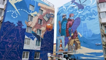 В столице Камчатки оформление нескольких торцов домов в рамках арт-фестиваля уже близится к завершению