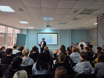 В «Директорском дне» приняли участие более шестидесяти старшеклассников Камчатки 3