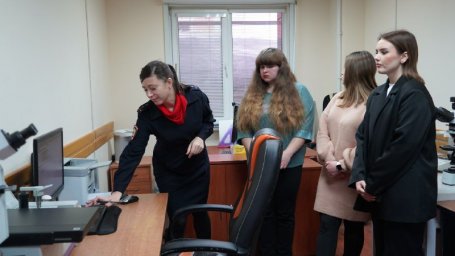 Со спецификой работы полицейских следователей и криминалистов ознакомились студенты Камчатки 1