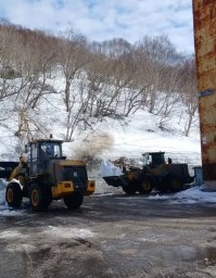 Продолжается круглосуточная расчистка улиц Петропавловска-Камчатского 3