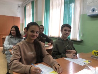 Любители классики и современной литературы проверили свои знания на Камчатке 5