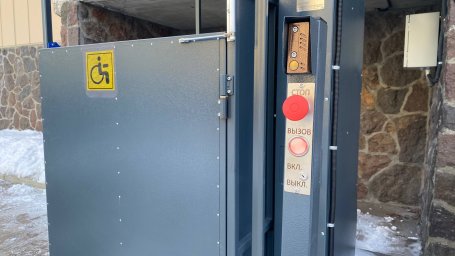 Первый подъёмный механизм для маломобильных граждан установлен в Петропавловске-Камчатском 0