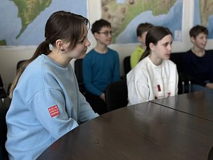 Цикл видеороликов о заповедных профессиях, экопривычках и вопросах загрязнения окружающей среды создадут юннаты на Камчатке 4