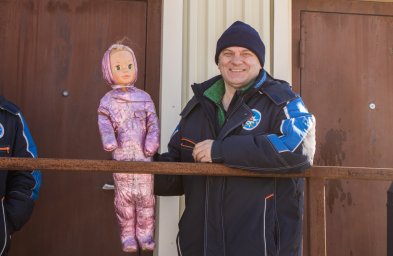 В специальной теплодымокамере примерили на себя роль пожарных школьники Камчатки 5