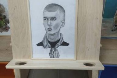 Отчетной выставкой завершилась смена юных художников в лагере «имени Юрия Гагарина» на Камчатке 8