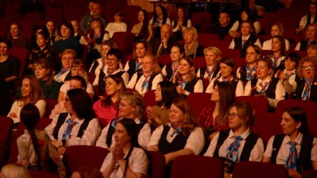 Коллектив кадрового центра &laquo;Работа России&raquo; поздравили с 35-летием службы занятости на Камчатке 0