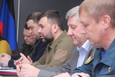Владимир Солодов и Денис Пушилин обсудили планы помощи Камчатки подшефным территориям региона в ДНР 1