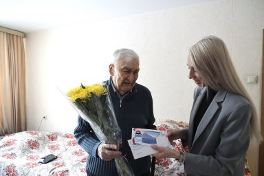 Ветеранов великой отечественной войны поздравил с днем рождения камчатский сенатор 0