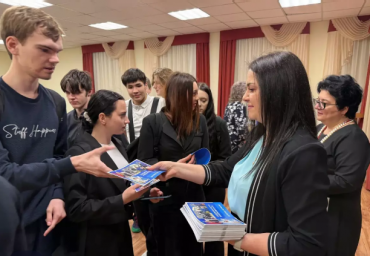 С экспериментом по расширению доступа к среднему профессиональному образованию знакомят школьников на Камчатке 3